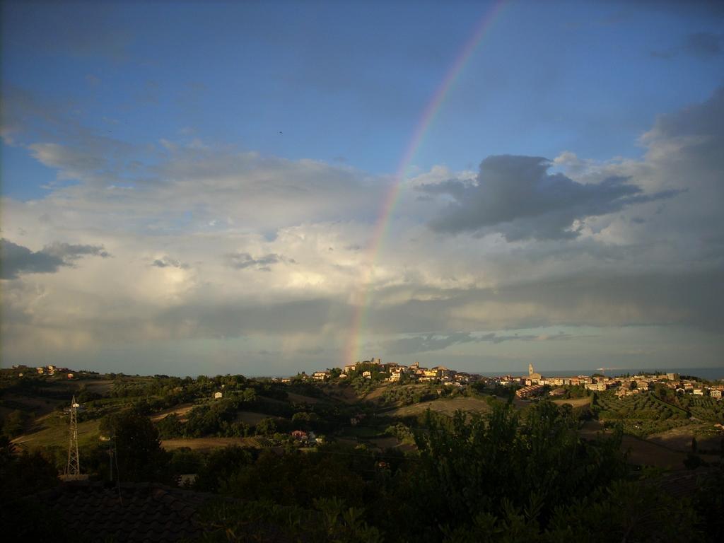Camping Village Mar Y Sierra San Costanzo Bagian luar foto