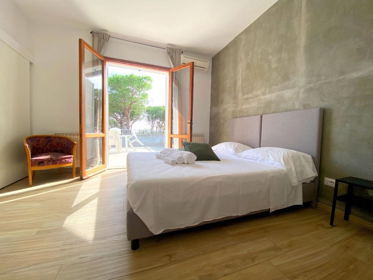 Camping Village Mar Y Sierra San Costanzo Bagian luar foto