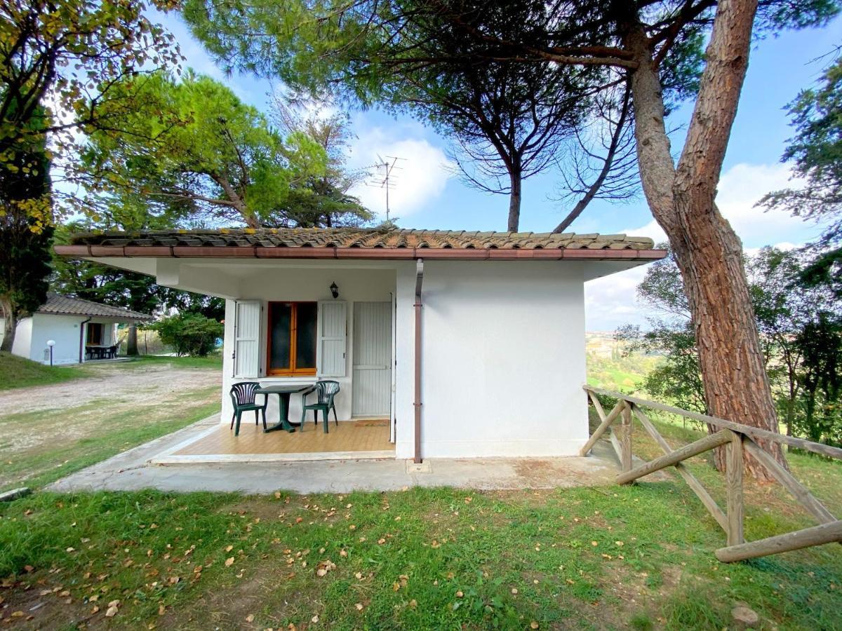 Camping Village Mar Y Sierra San Costanzo Bagian luar foto