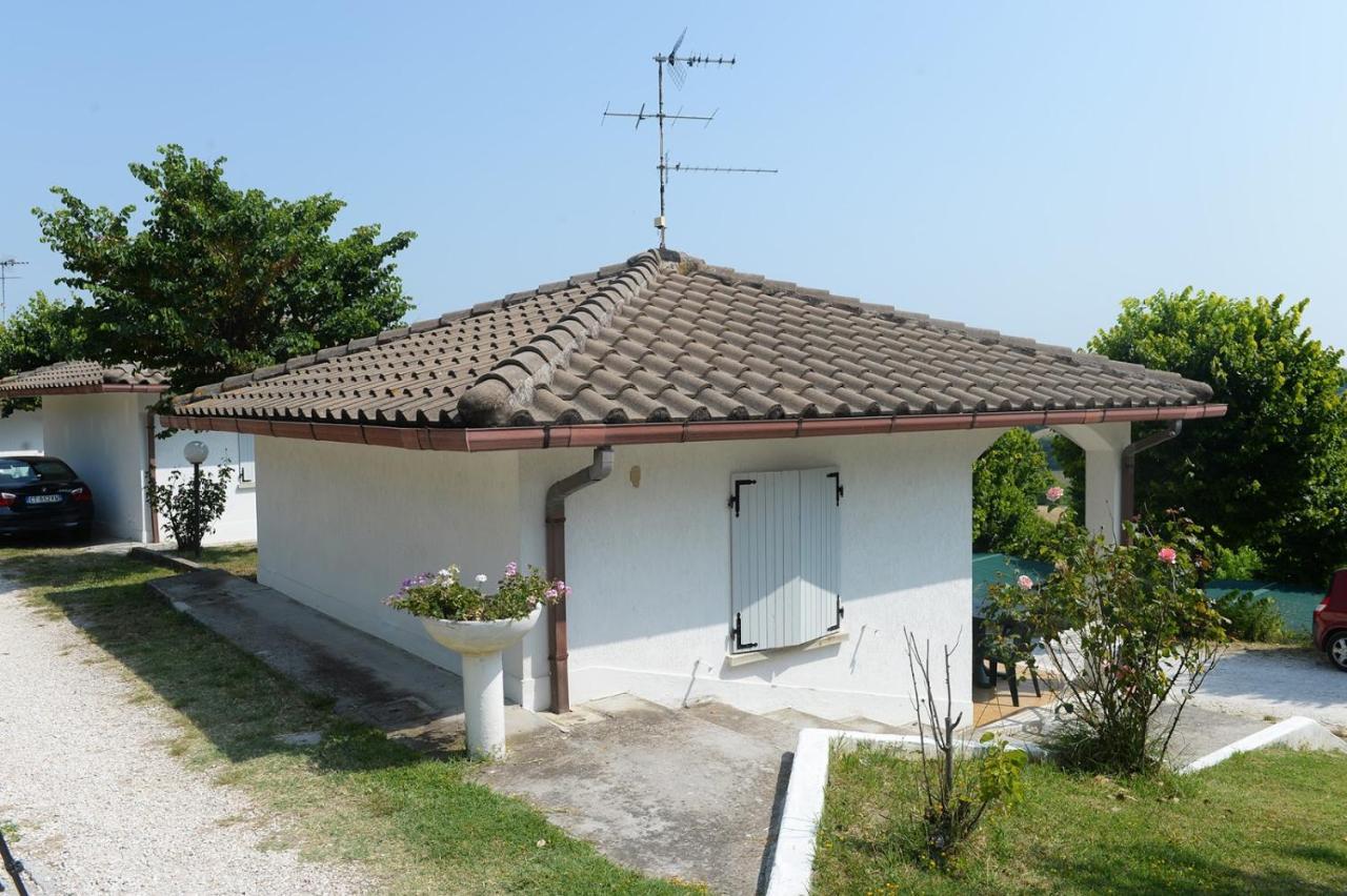 Camping Village Mar Y Sierra San Costanzo Bagian luar foto
