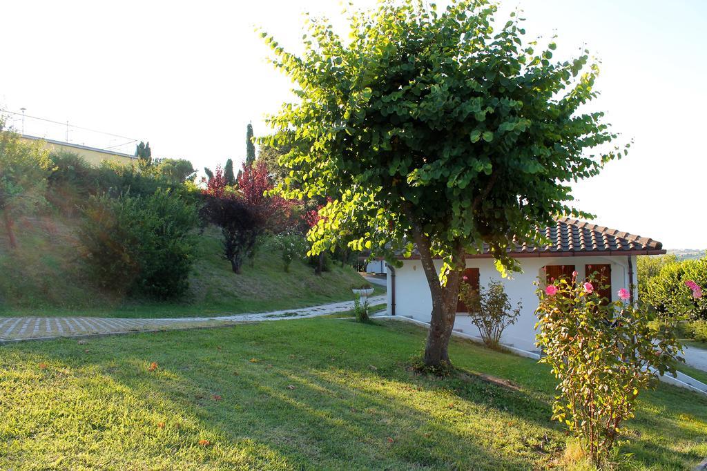 Camping Village Mar Y Sierra San Costanzo Bagian luar foto
